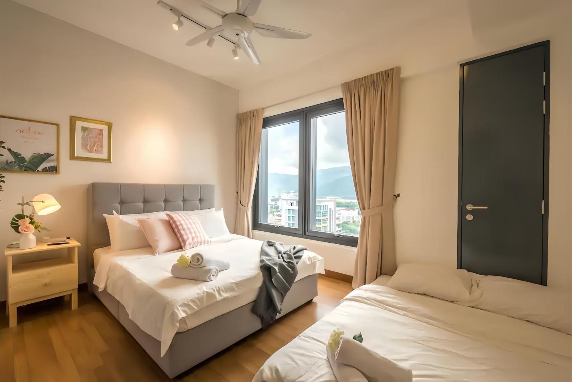 Tropicana 218 Macalister Penang Apartamento George Town Exterior foto