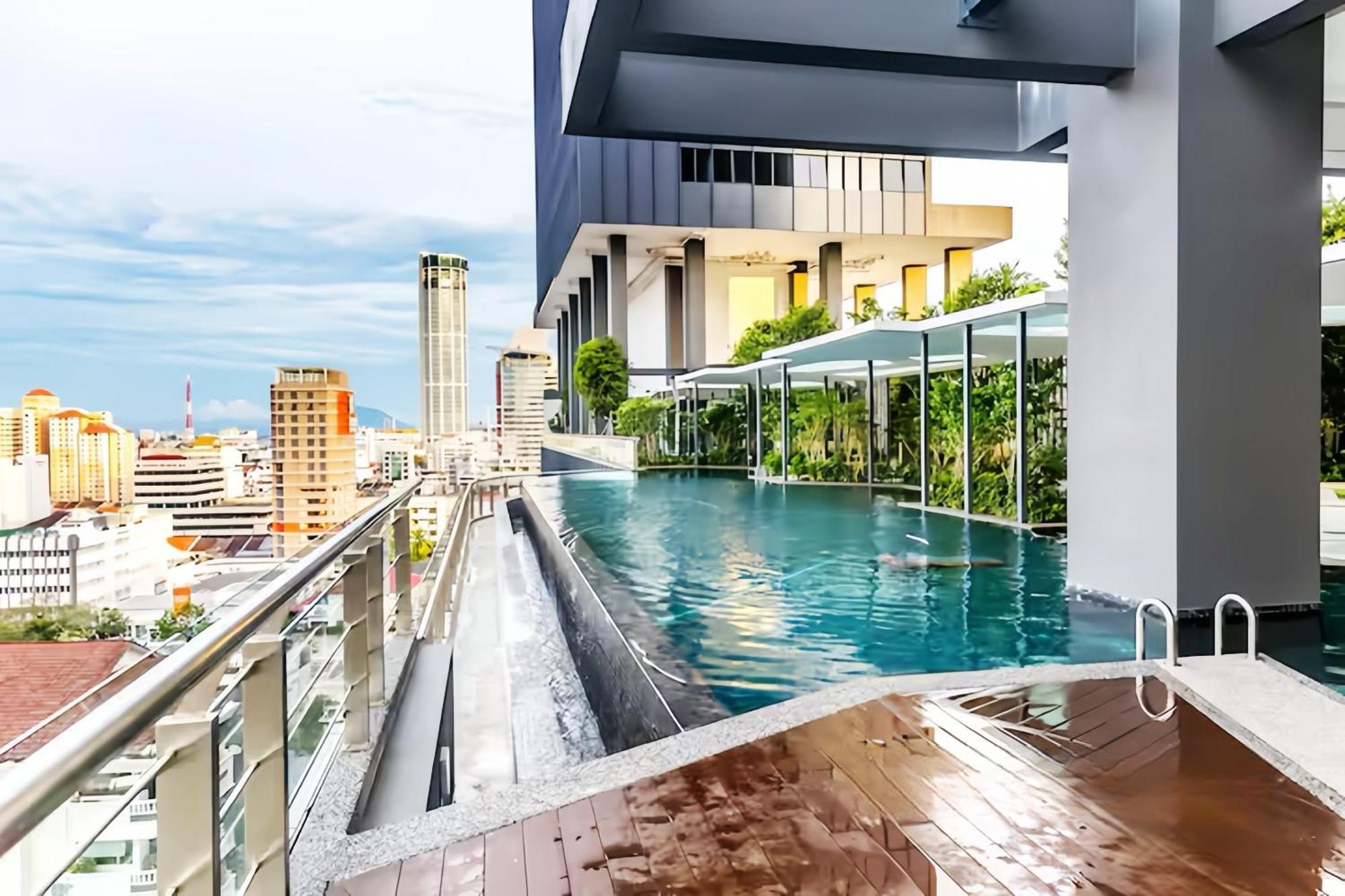 Tropicana 218 Macalister Penang Apartamento George Town Exterior foto