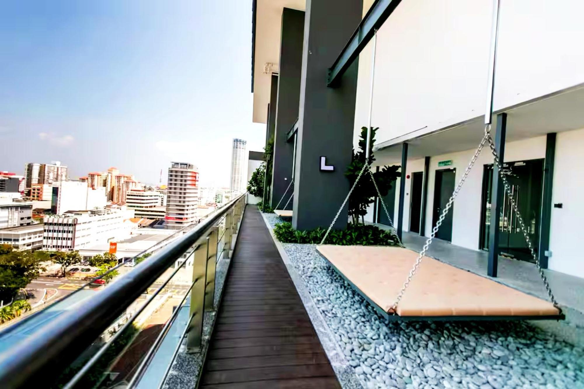 Tropicana 218 Macalister Penang Apartamento George Town Exterior foto