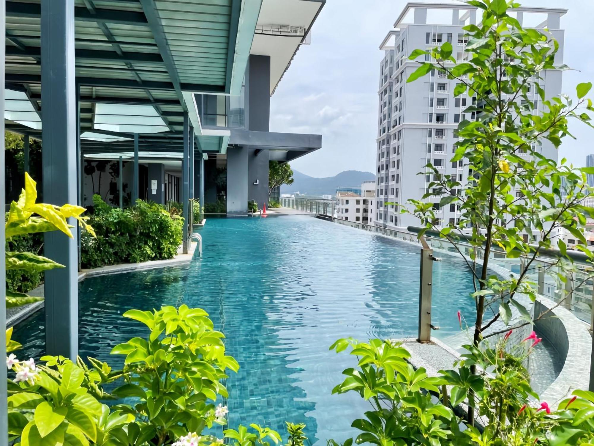 Tropicana 218 Macalister Penang Apartamento George Town Exterior foto
